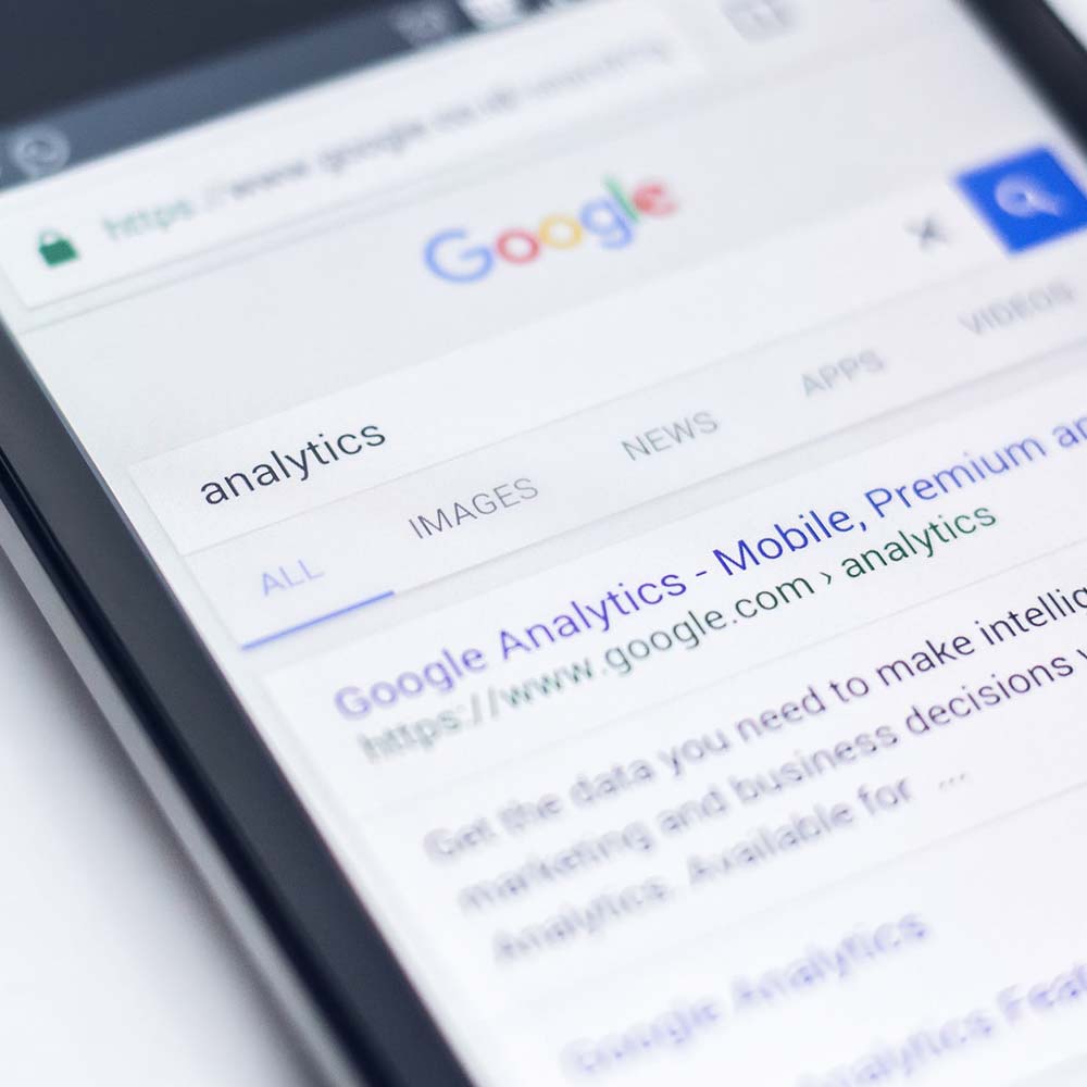 google search of the word 'analytics' on a mobile device